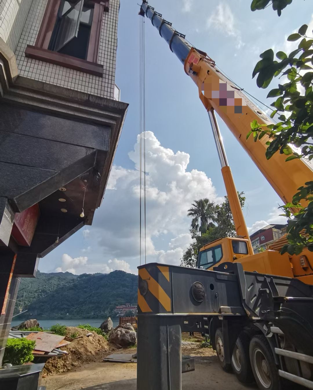 舟山市8-100吨吊车出租价格